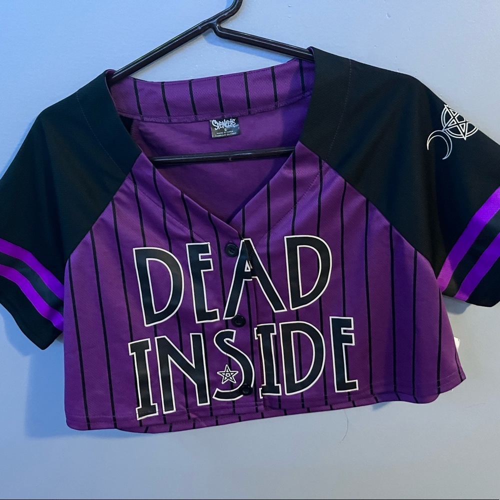 Crop top, brand new. It’s size s. Perfect for summer days